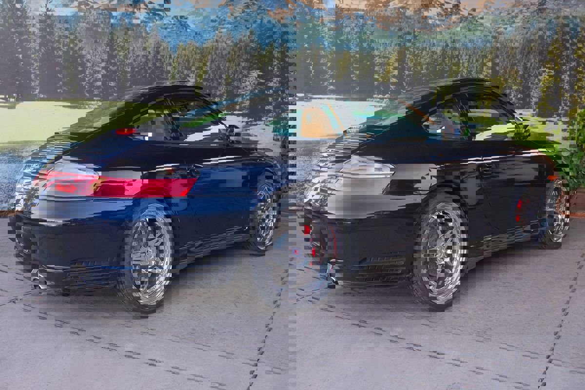 Used 2003 Porsche 911 Carrera 4S image 6