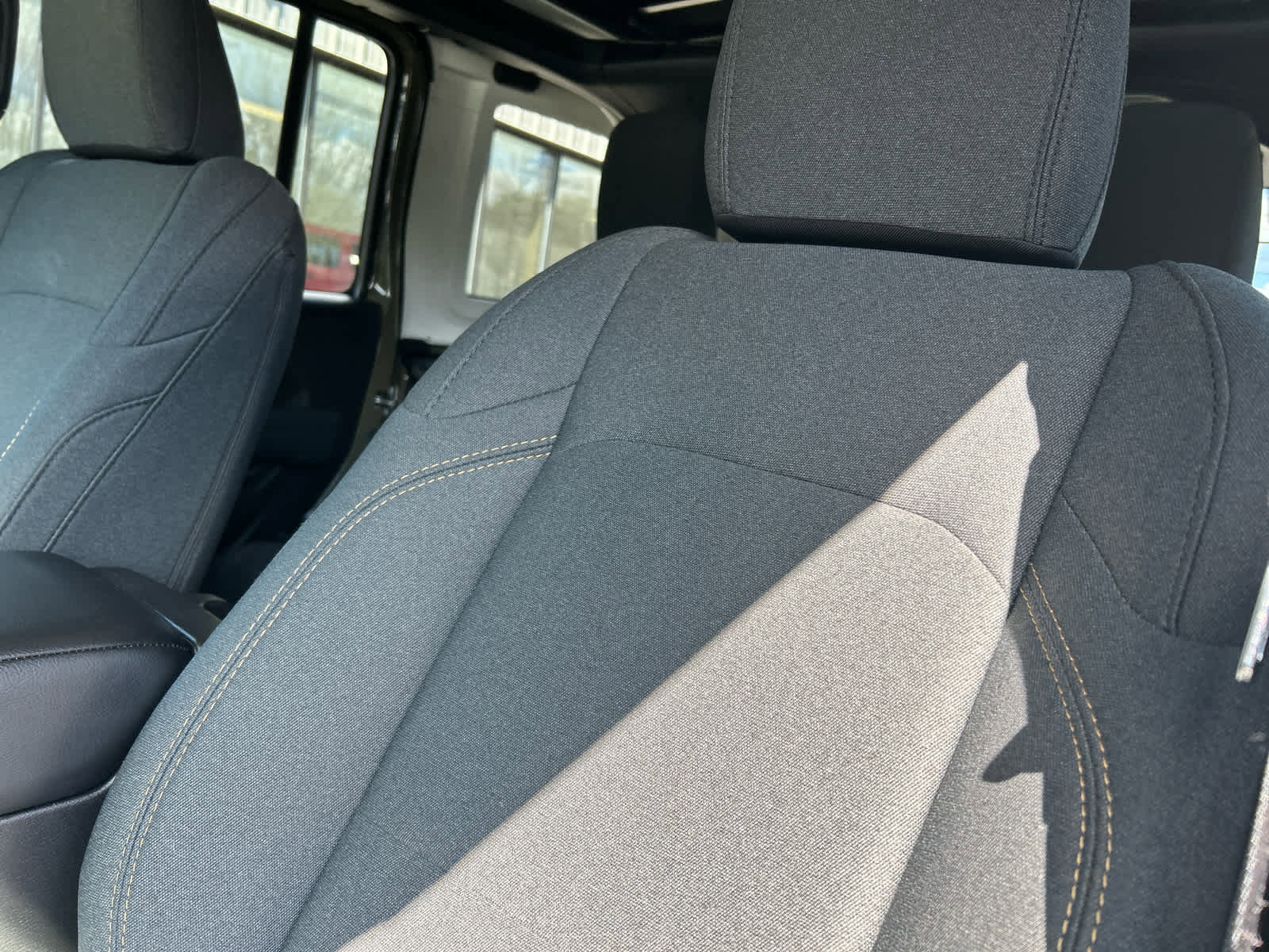 Used 2026 Jeep Wrangler Sport S image 18