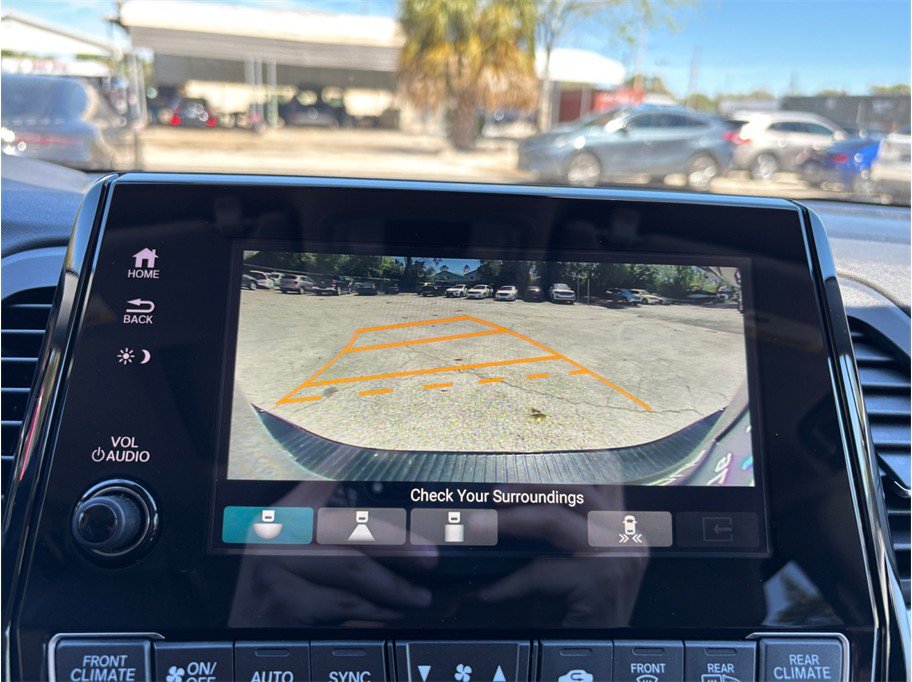 Used 2023 Honda Odyssey Touring image 29