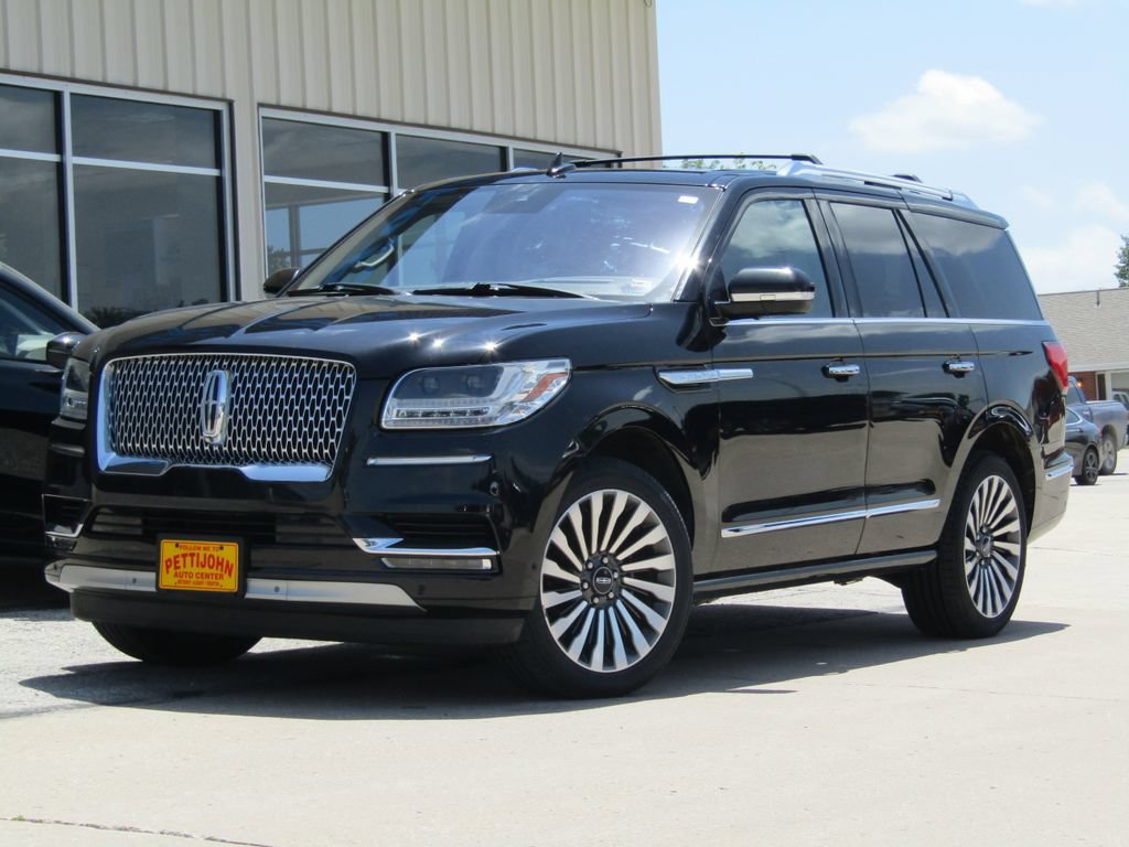 Used 2019 Lincoln Navigator Reserve w/ Cargo Package AWD/4WD image 12