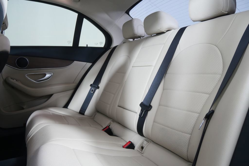 Used 2019 Mercedes-Benz C 300 4MATIC Sedan image 15