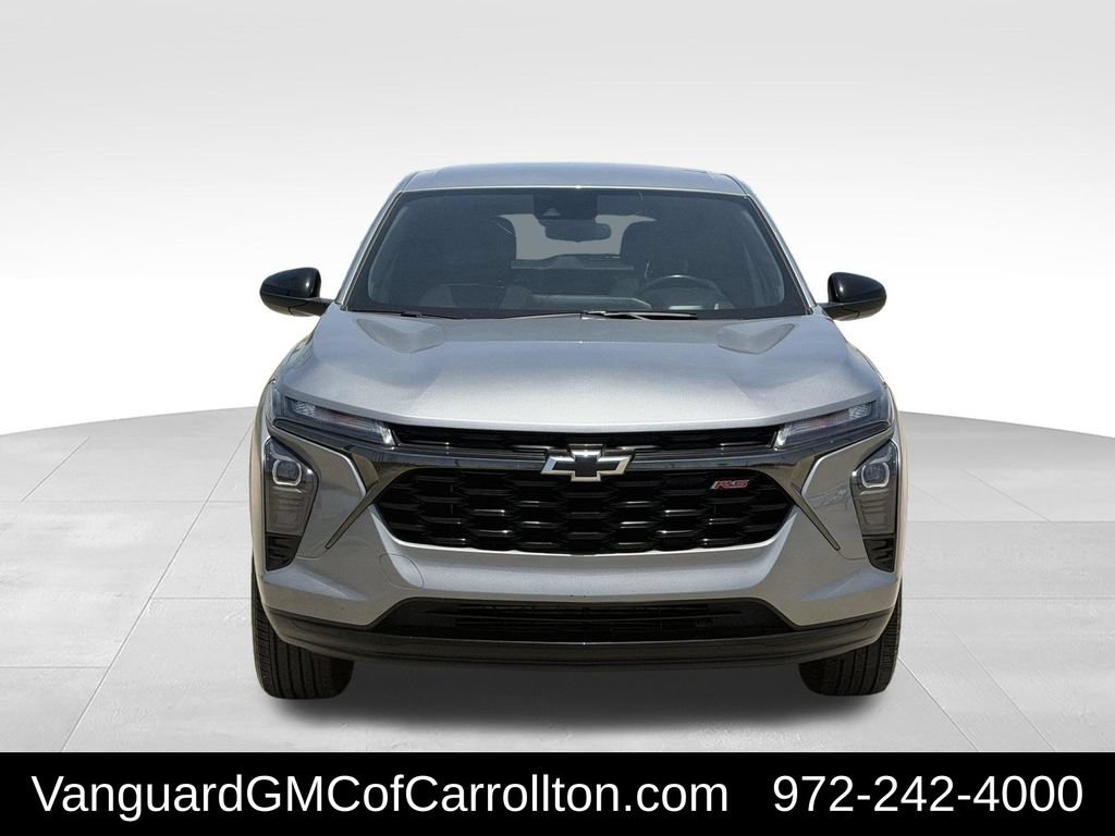 Used 2024 Chevrolet Trax RS FWD image 3