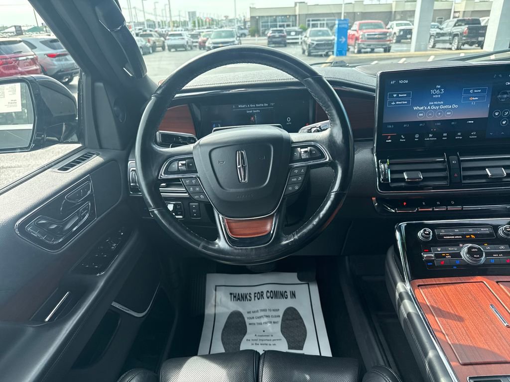 Used 2023 Lincoln Navigator Reserve AWD/4WD image 17