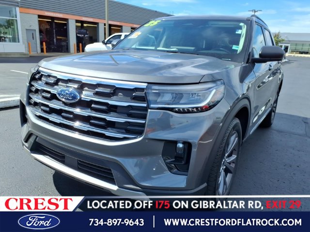 Used 2025 Ford Explorer Active w/ Active Comfort Package