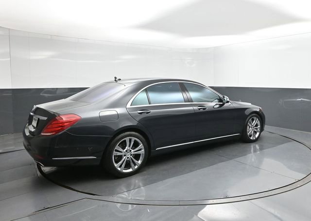 Used 2015 Mercedes-Benz S 550 Sedan w/ Premium 1 Package image 11