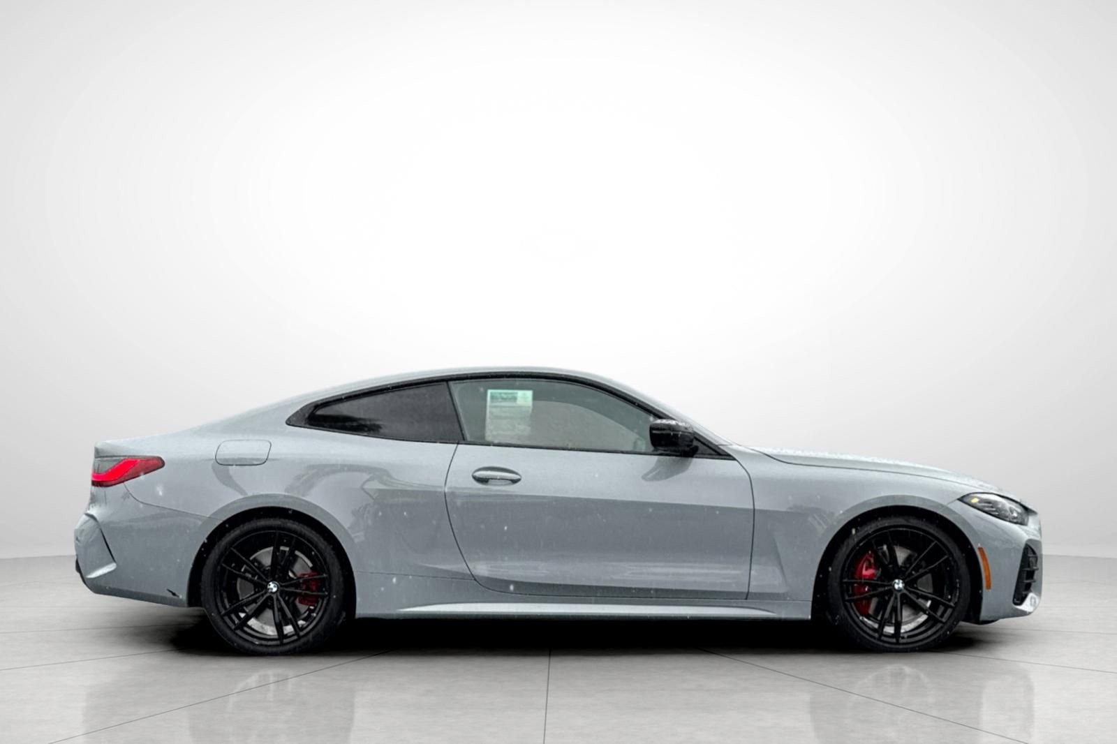 Used 2024 BMW M440i Coupe w/ Premium Package image 24