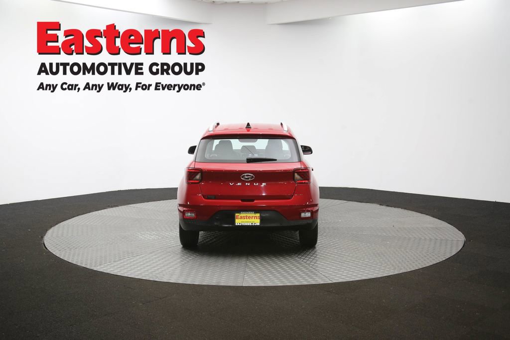 Used 2022 Hyundai Venue SEL image 75