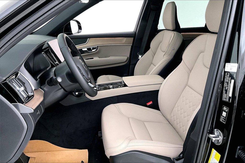 New 2026 Volvo XC90 B5 Core AWD/4WD image 29