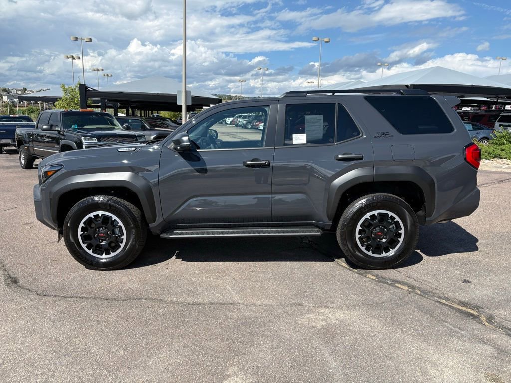 Used 2025 Toyota 4Runner TRD Off-Road image 5