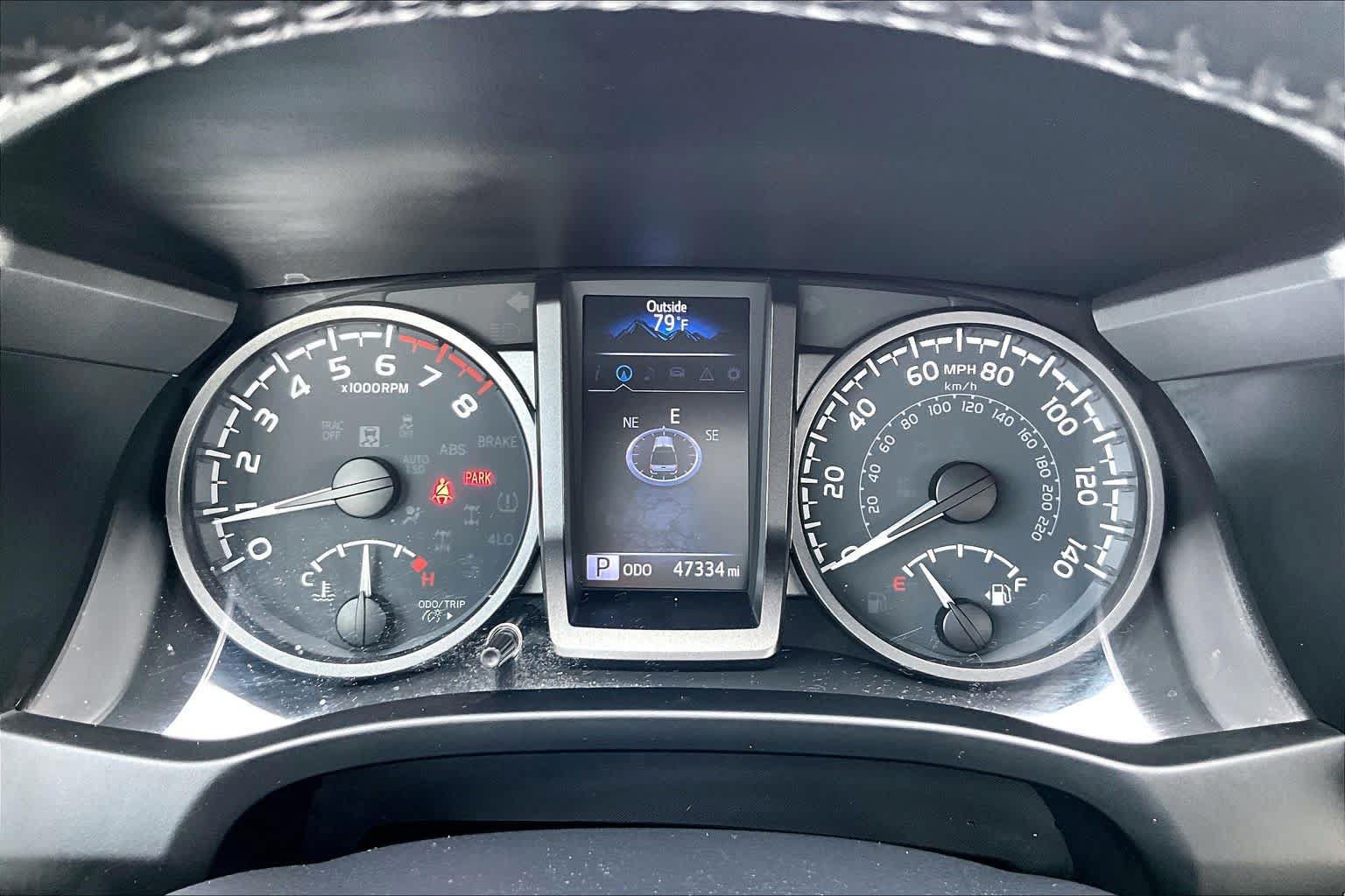 Used 2022 Toyota Tacoma TRD Sport w/ TRD Premium Sport Package AWD/4WD image 26