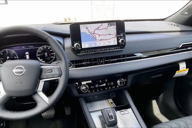 New 2026 Nissan Rogue Platinum image 4