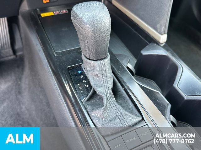 Used 2025 Toyota Camry LE FWD image 34