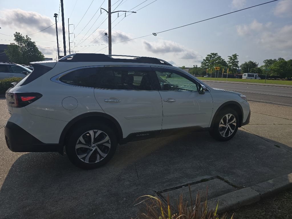 Used 2022 Subaru Outback Touring XT AWD/4WD image 4