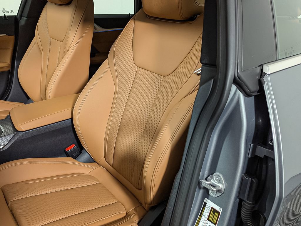 Used 2025 BMW i4 xDrive40i w/ M Sport Package image 17