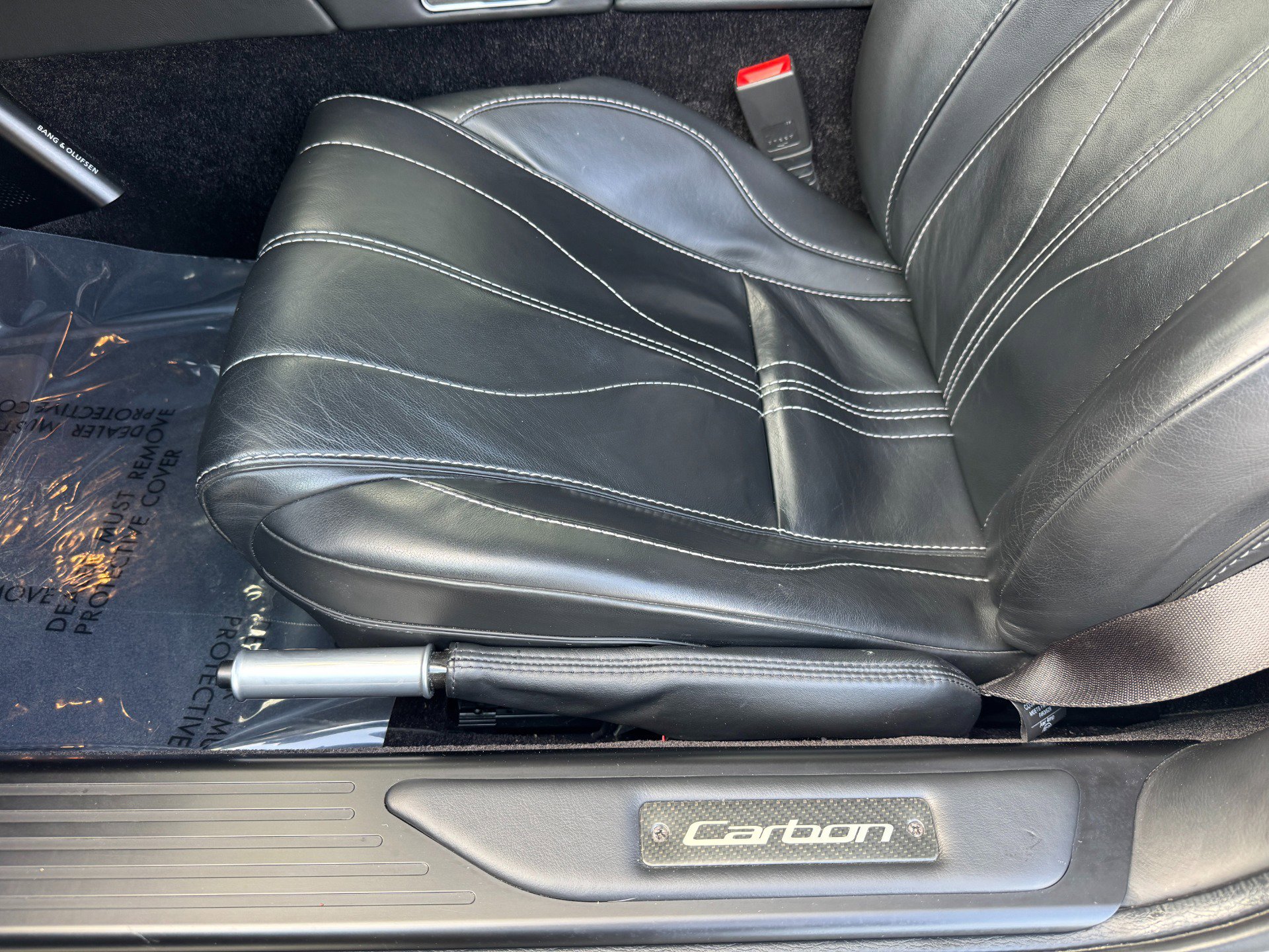Used 2015 Aston Martin DB9 Coupe image 33