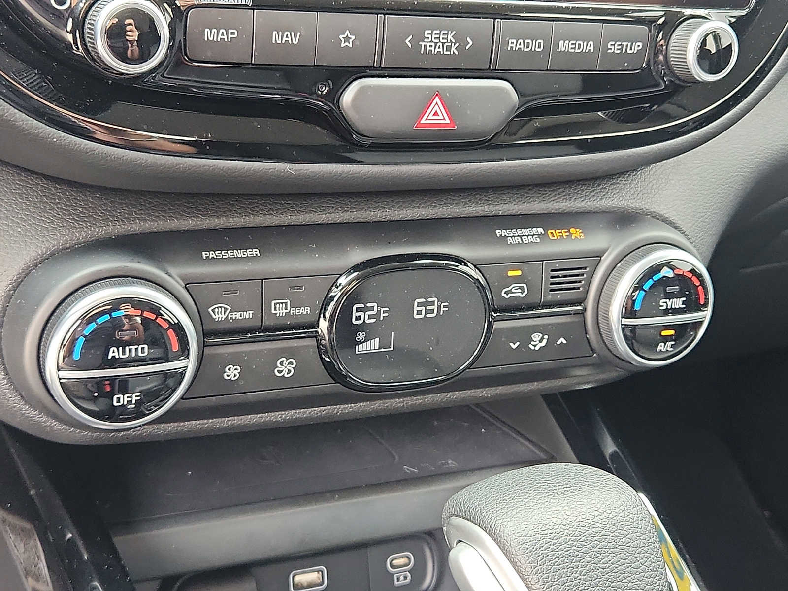 Used 2024 Kia Soul S FWD image 15