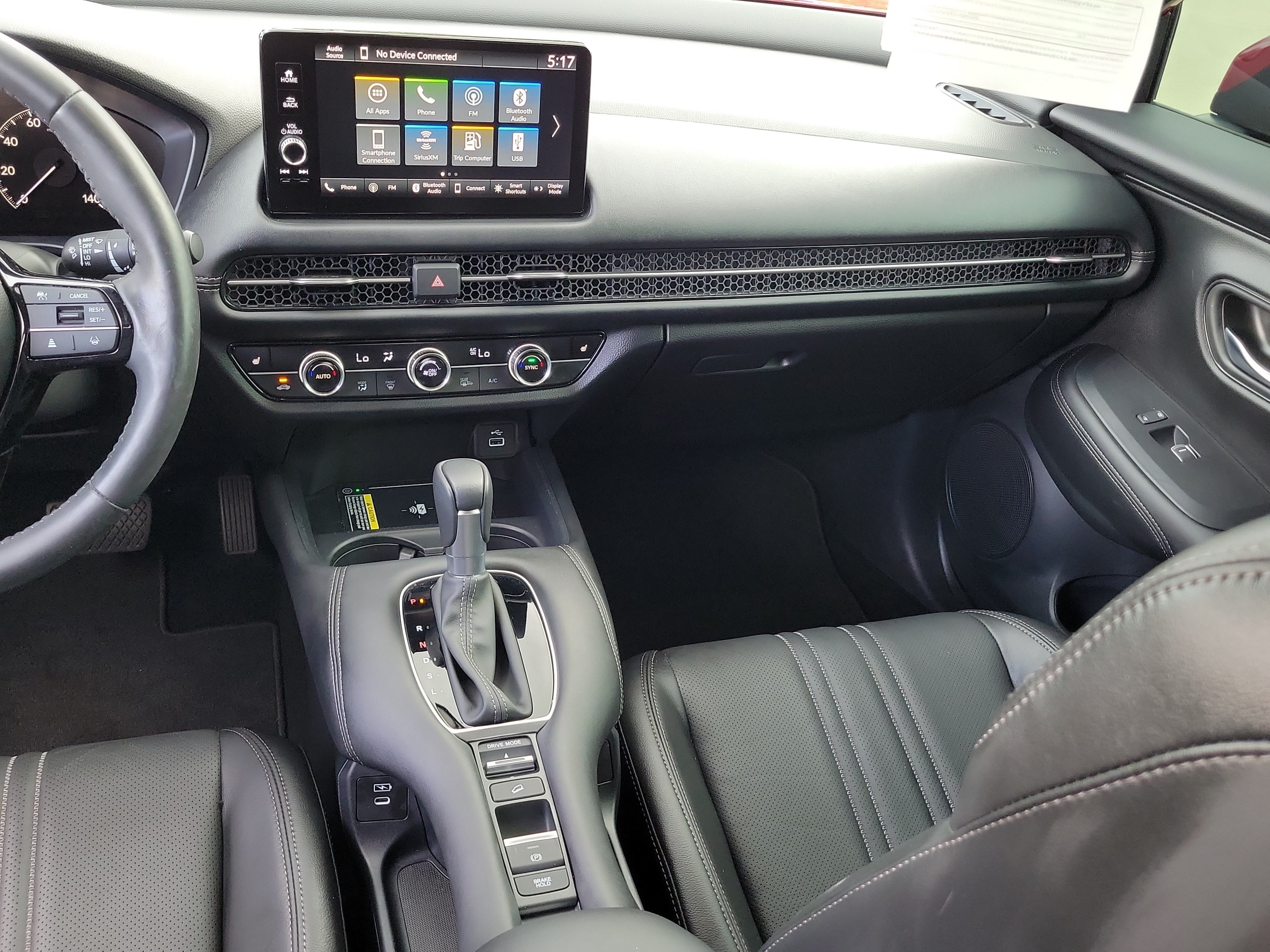 Used 2024 Honda HR-V EX-L image 10