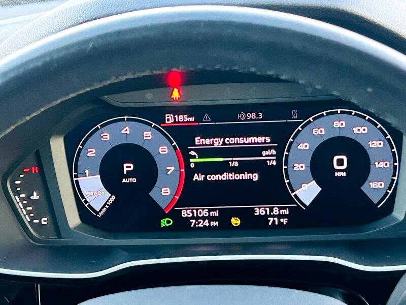 Used 2021 Audi Q3 2.0T Premium image 19