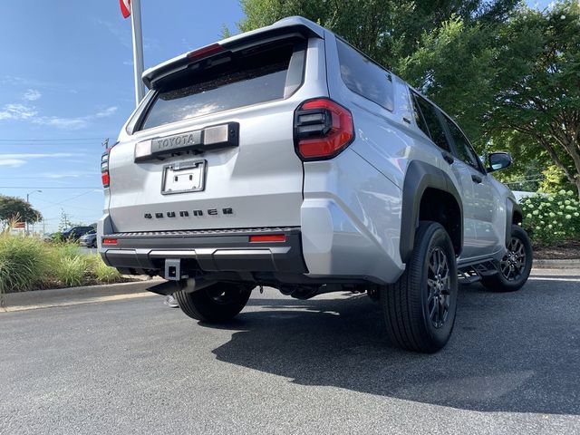 Certified 2025 Toyota 4Runner SR5 AWD/4WD image 8