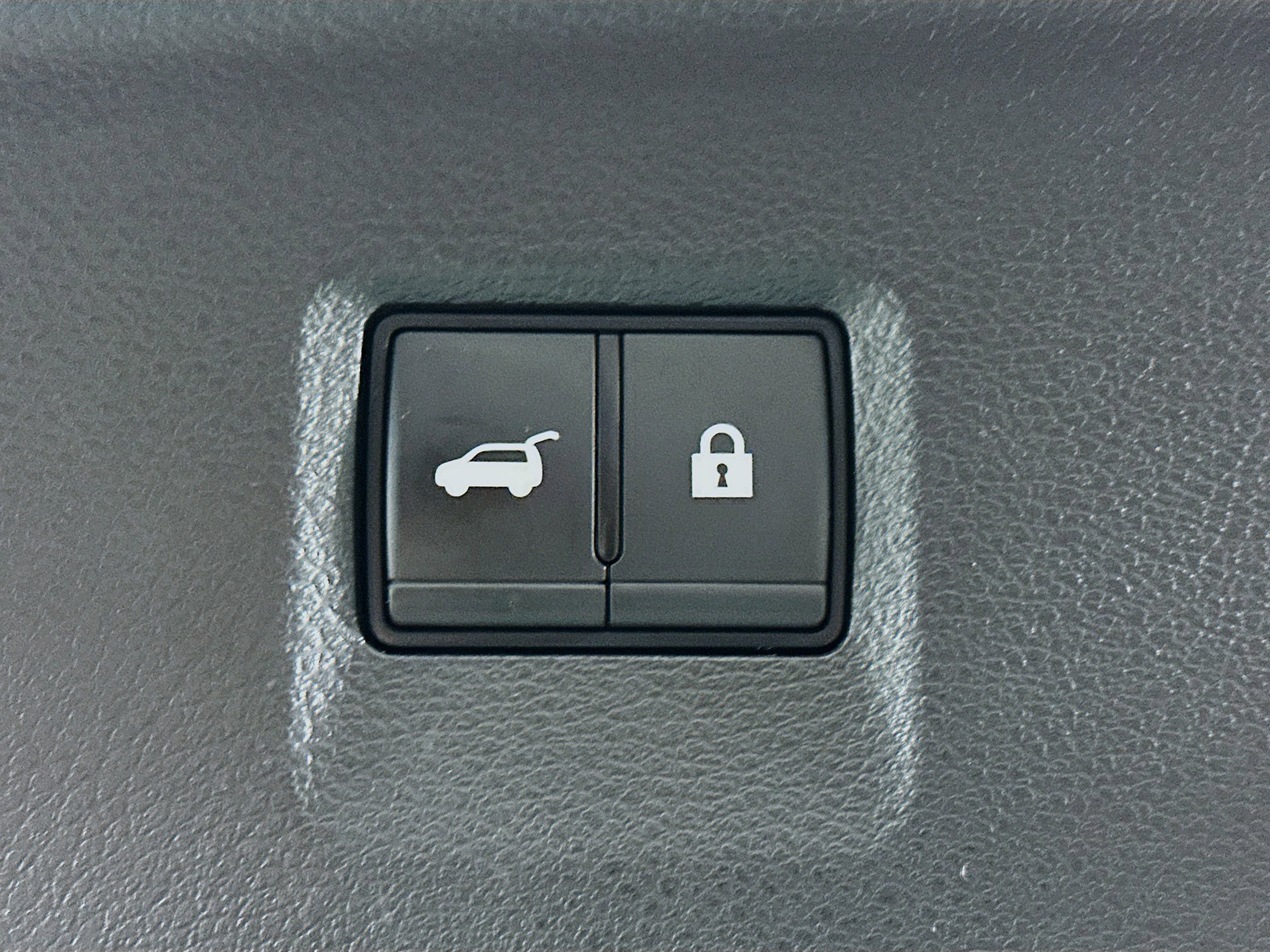 Used 2023 INFINITI QX60 Luxe FWD image 32