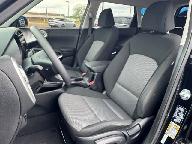 Used 2024 Kia Soul LX FWD image 16