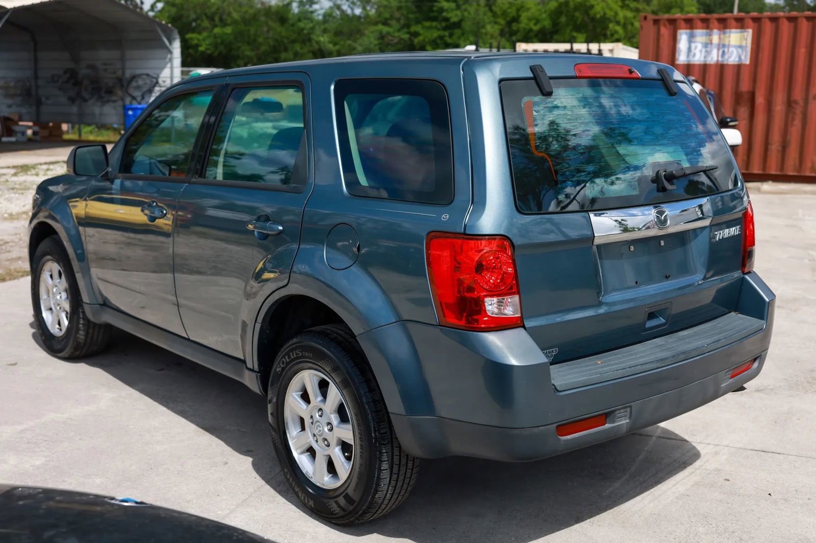 Used 2010 MAZDA Tribute i Sport image 4