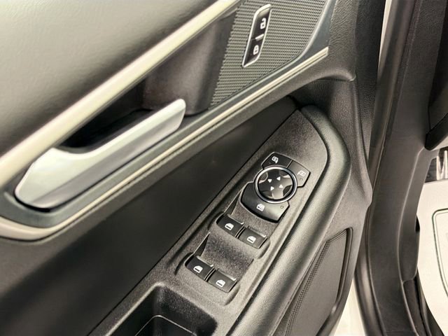 Used 2024 Ford Edge SEL w/ Convenience Package image 17