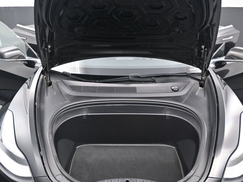 Used 2018 Tesla Model 3 Mid Range image 37