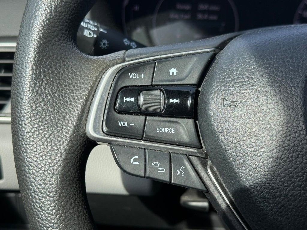 Used 2019 Honda Accord LX image 14
