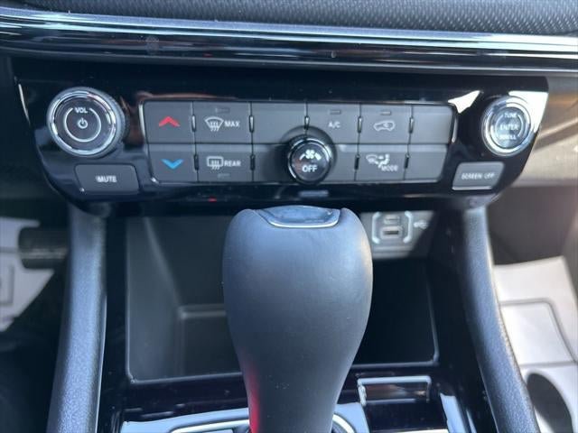 New 2026 Jeep Compass Latitude AWD/4WD image 44