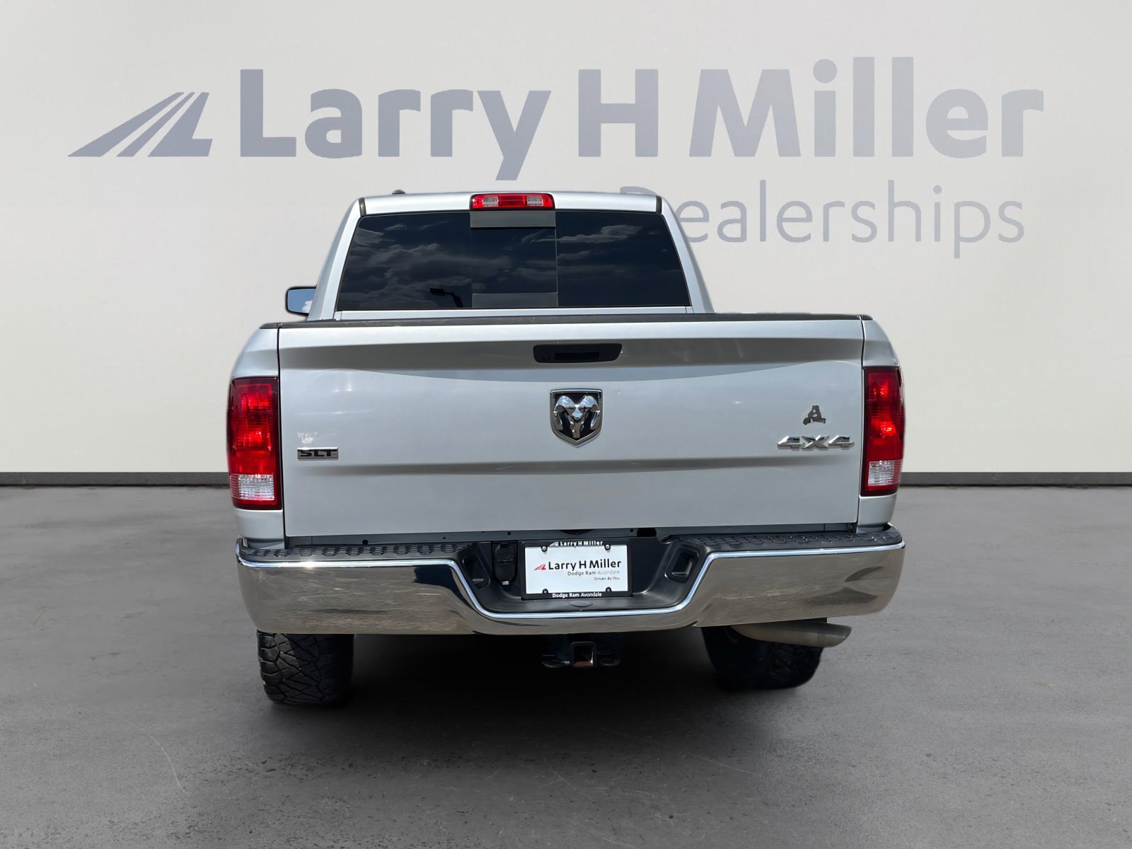Used 2019 RAM 1500 Classic SLT image 4
