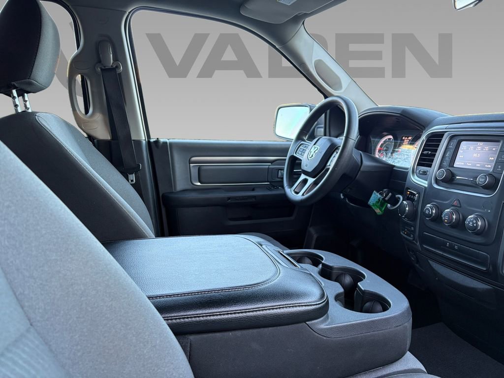 Used 2024 RAM 1500 Classic SLT image 6