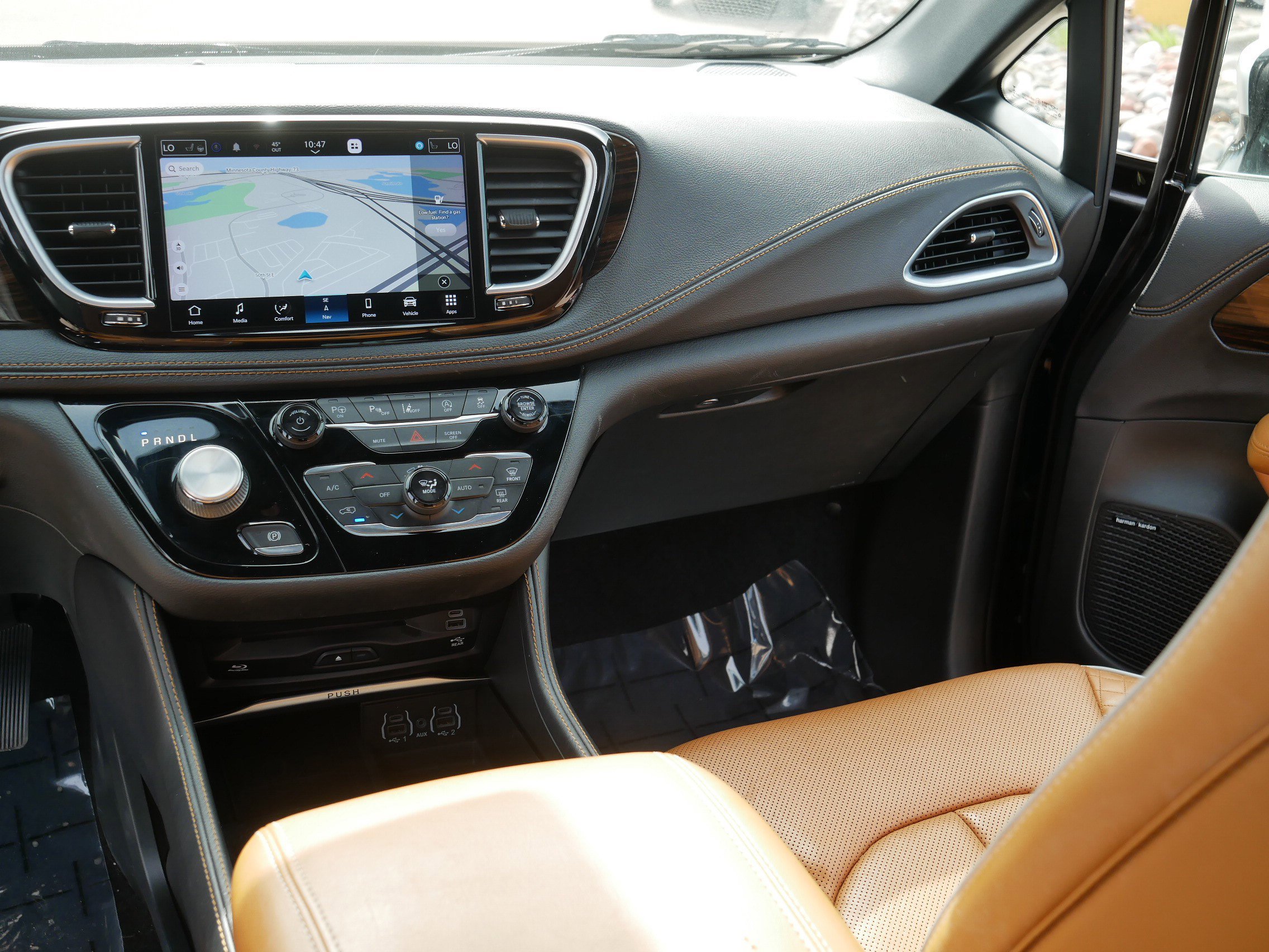 Used 2022 Chrysler Pacifica Pinnacle AWD/4WD image 24