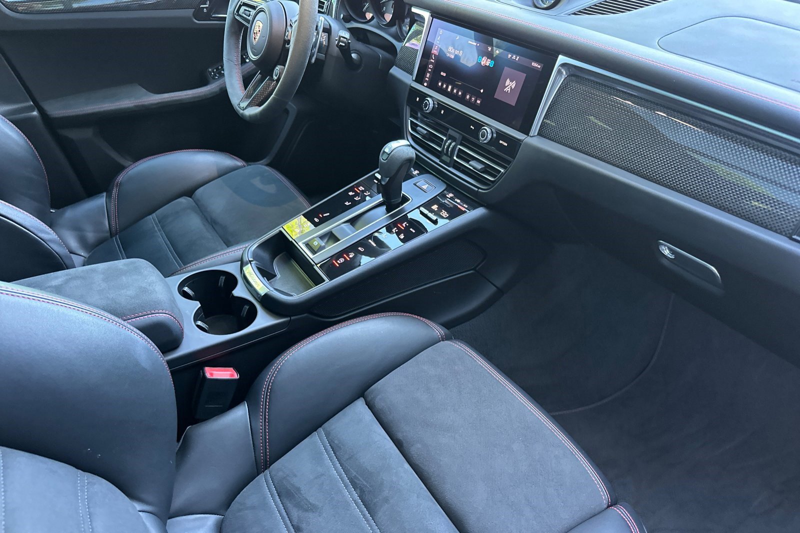 Used 2024 Porsche Macan GTS image 20