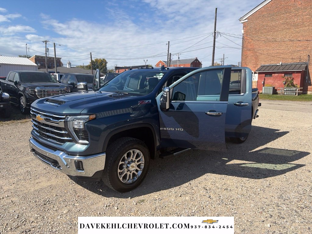 Used 2025 Chevrolet Silverado 2500 LTZ w/ LTZ Plus Package AWD/4WD image 28