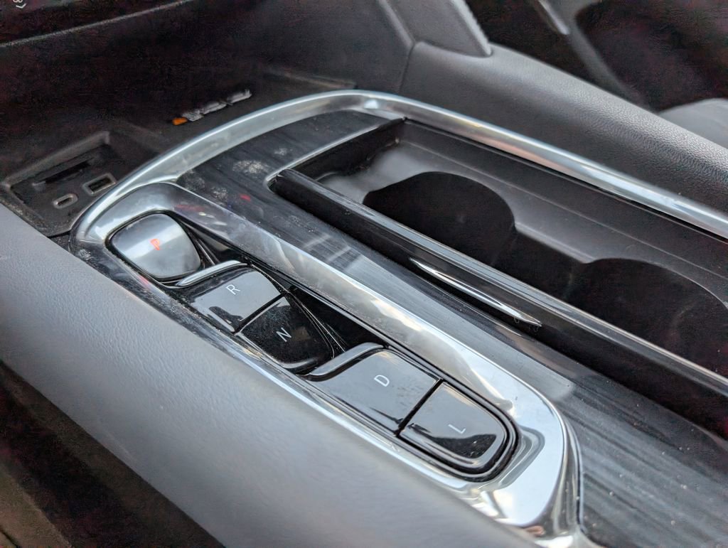 Used 2024 Buick Enclave Essence w/ Experience Buick Package image 20