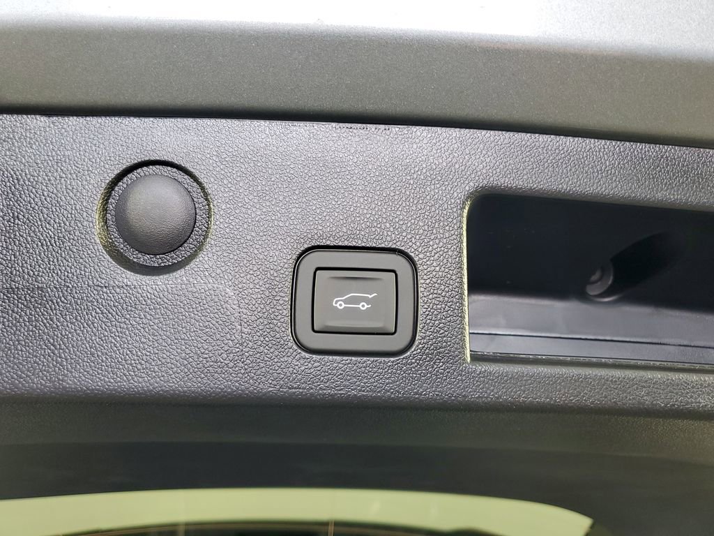 New 2026 Chevrolet Equinox ACTIV FWD image 35