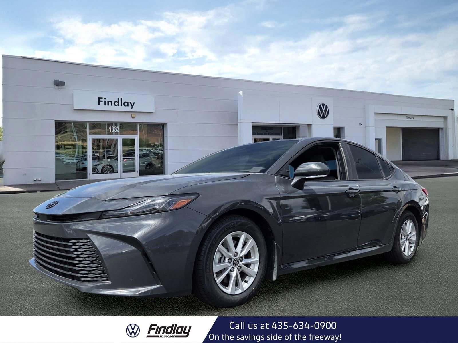 Used 2025 Toyota Camry LE FWD image 1