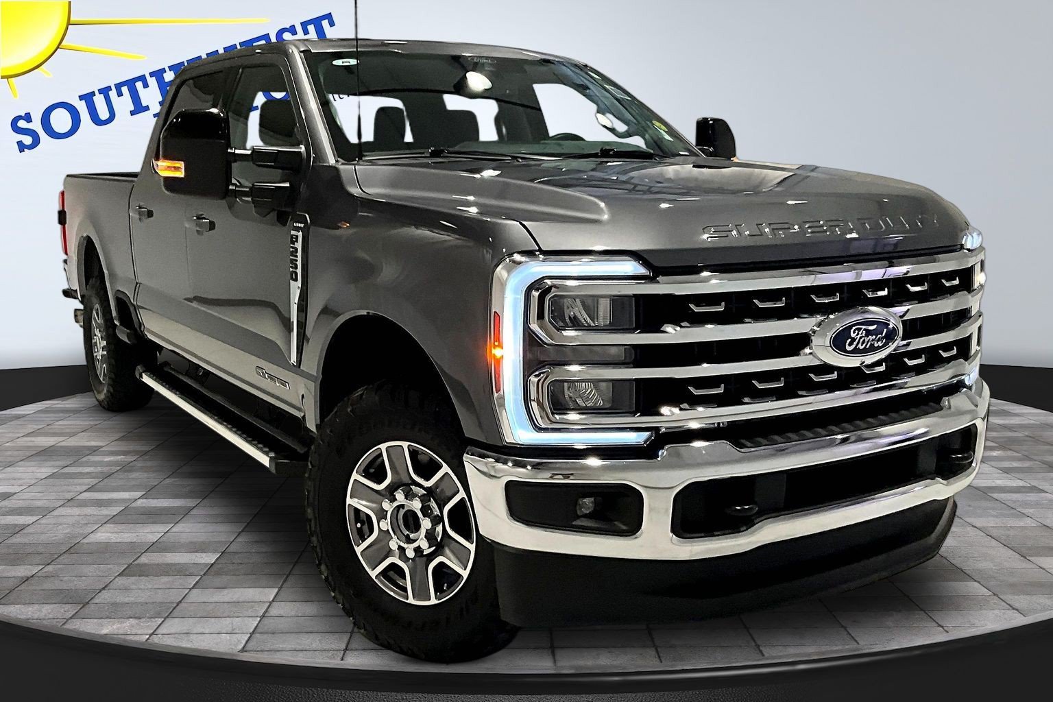 Used 2026 Ford F250 Lariat AWD/4WD image 3