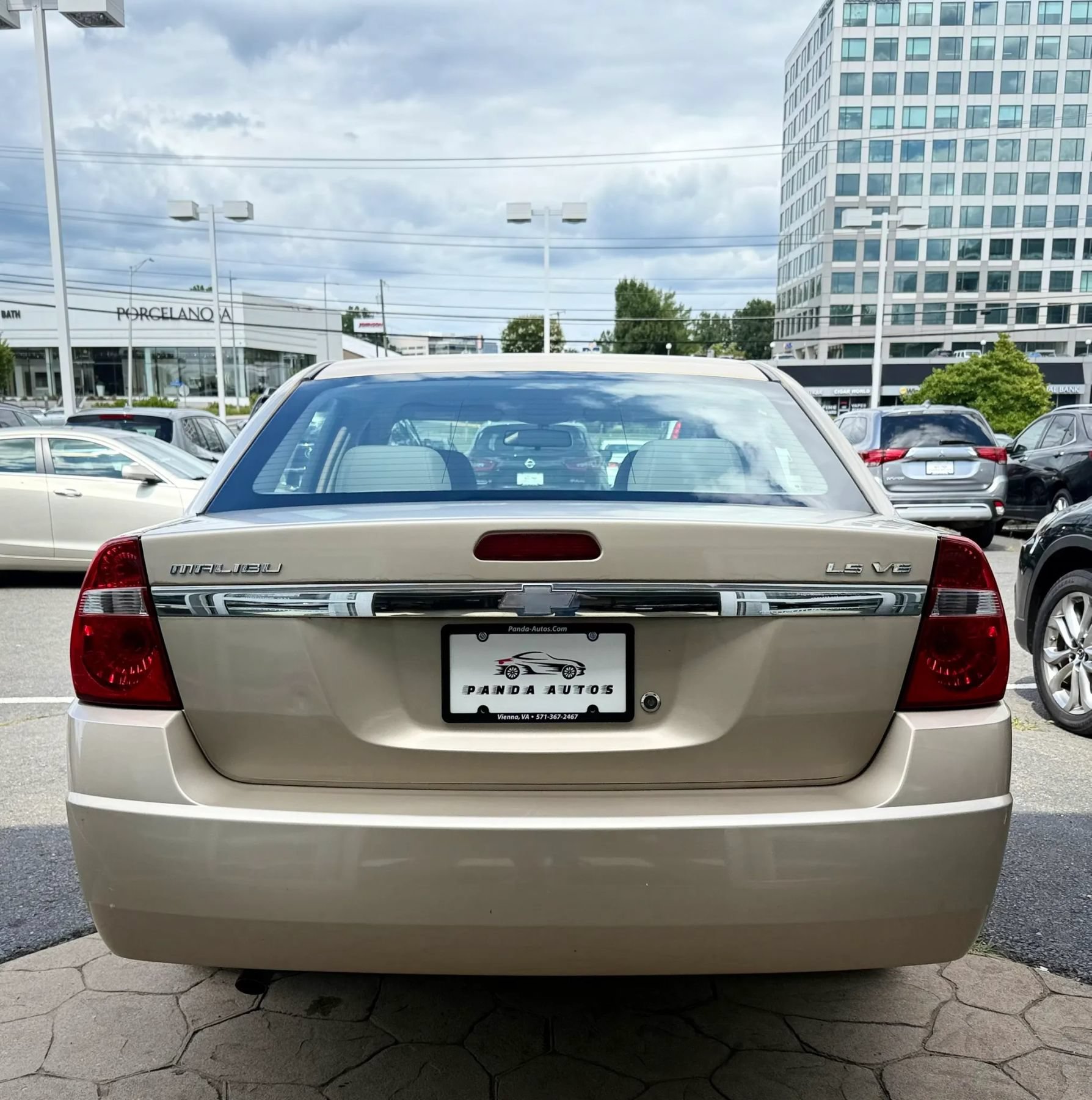 Used 2004 Chevrolet Malibu LS w/ Preferred Equipment Group FWD image 6