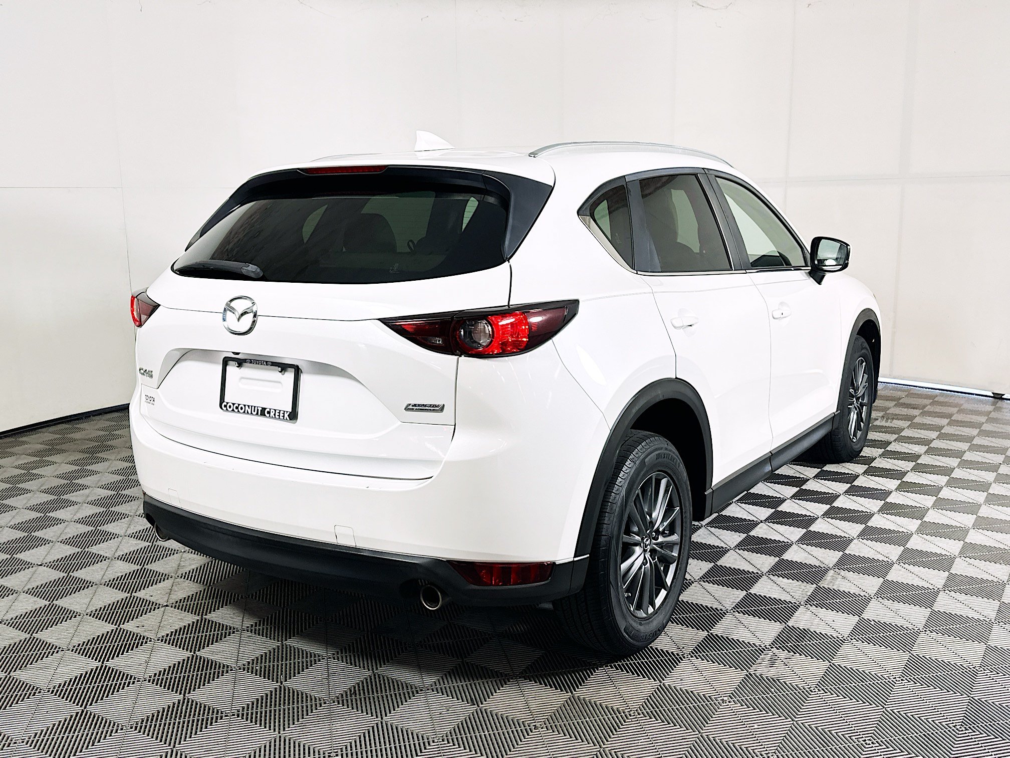 Used 2019 MAZDA CX-5 Touring FWD image 3