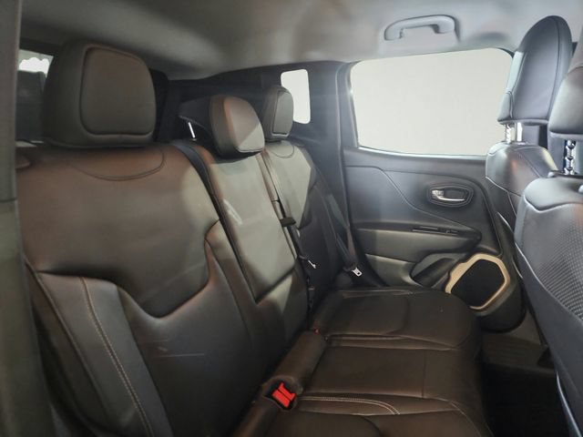 Used 2016 Jeep Renegade Limited w/ Safety & Security Group AWD/4WD image 22