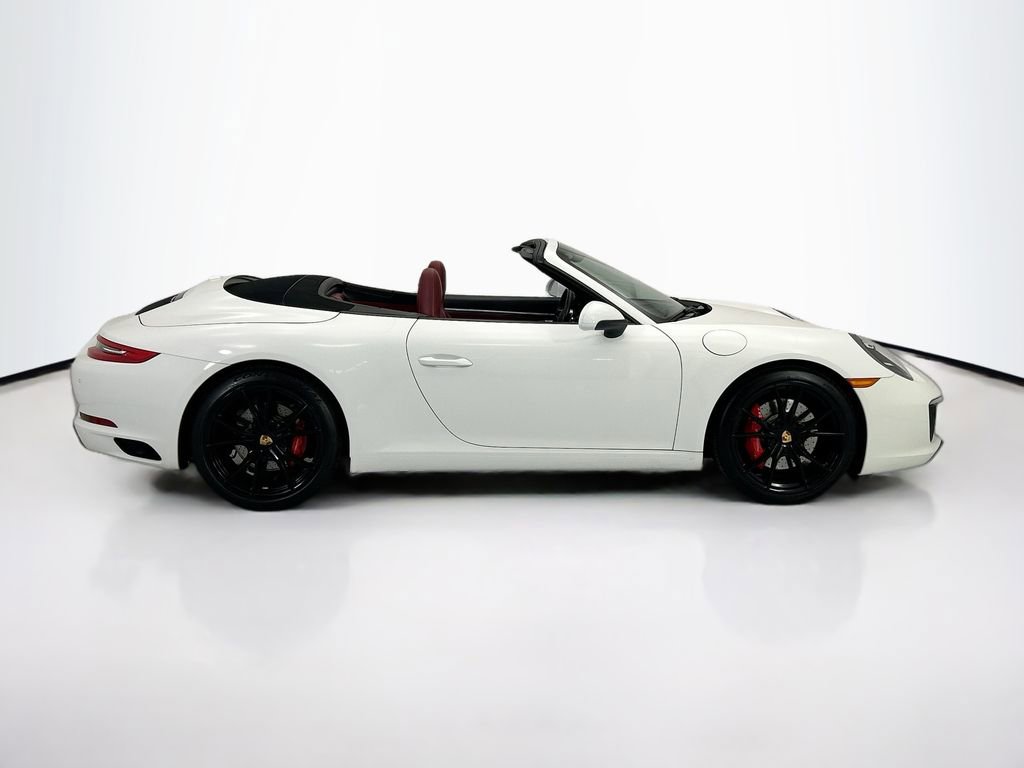 Used 2019 Porsche 911 Cabriolet image 4