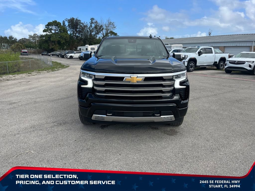 Used 2024 Chevrolet Silverado 1500 High Country w/ High Country Premium Package AWD/4WD image 8