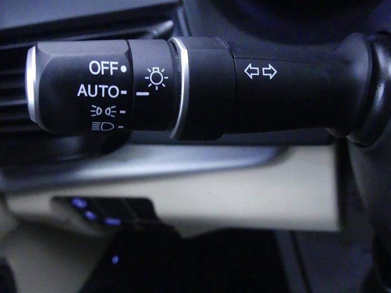 Used 2024 Acura RDX SH-AWD image 19