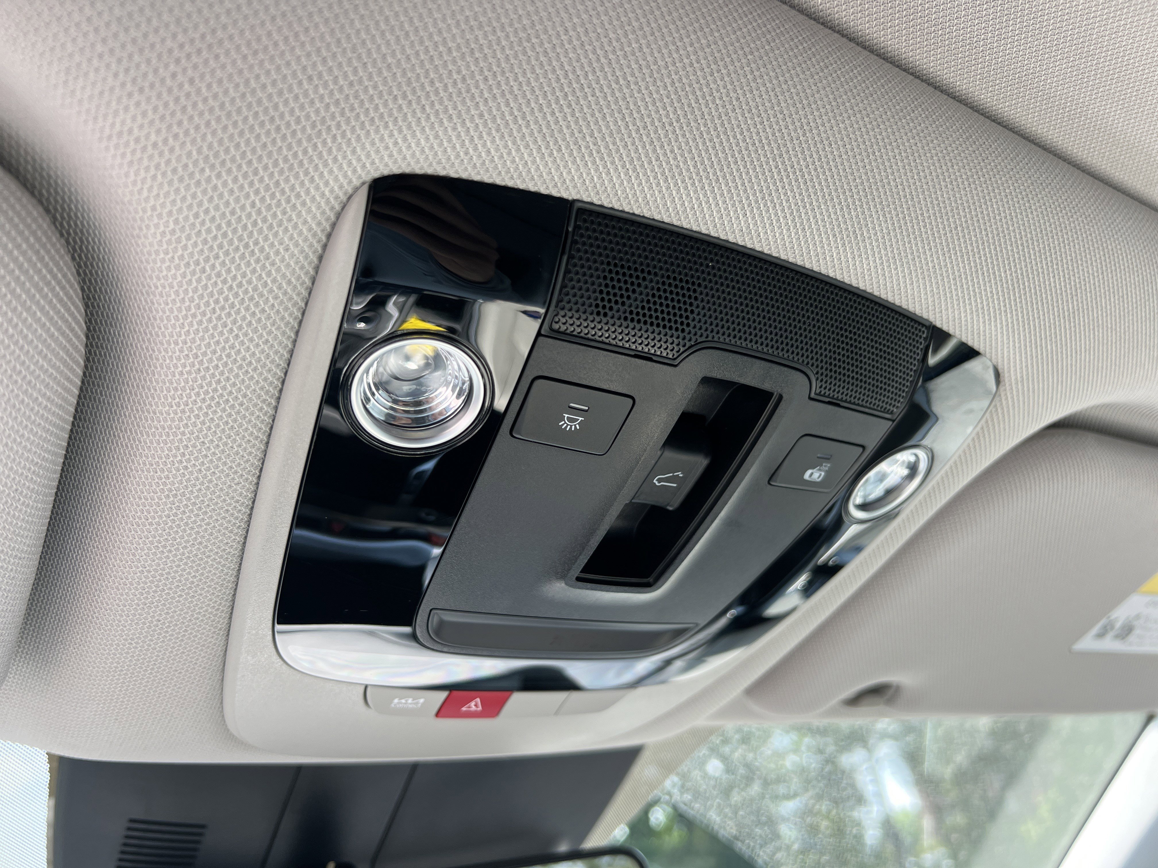 Used 2025 Kia Sorento EX w/ Panoramic Sunroof Package image 31