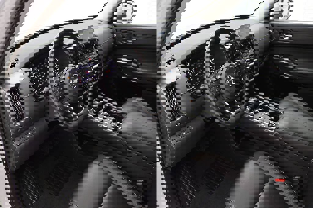 Used 2023 Nissan Pathfinder SL image 13