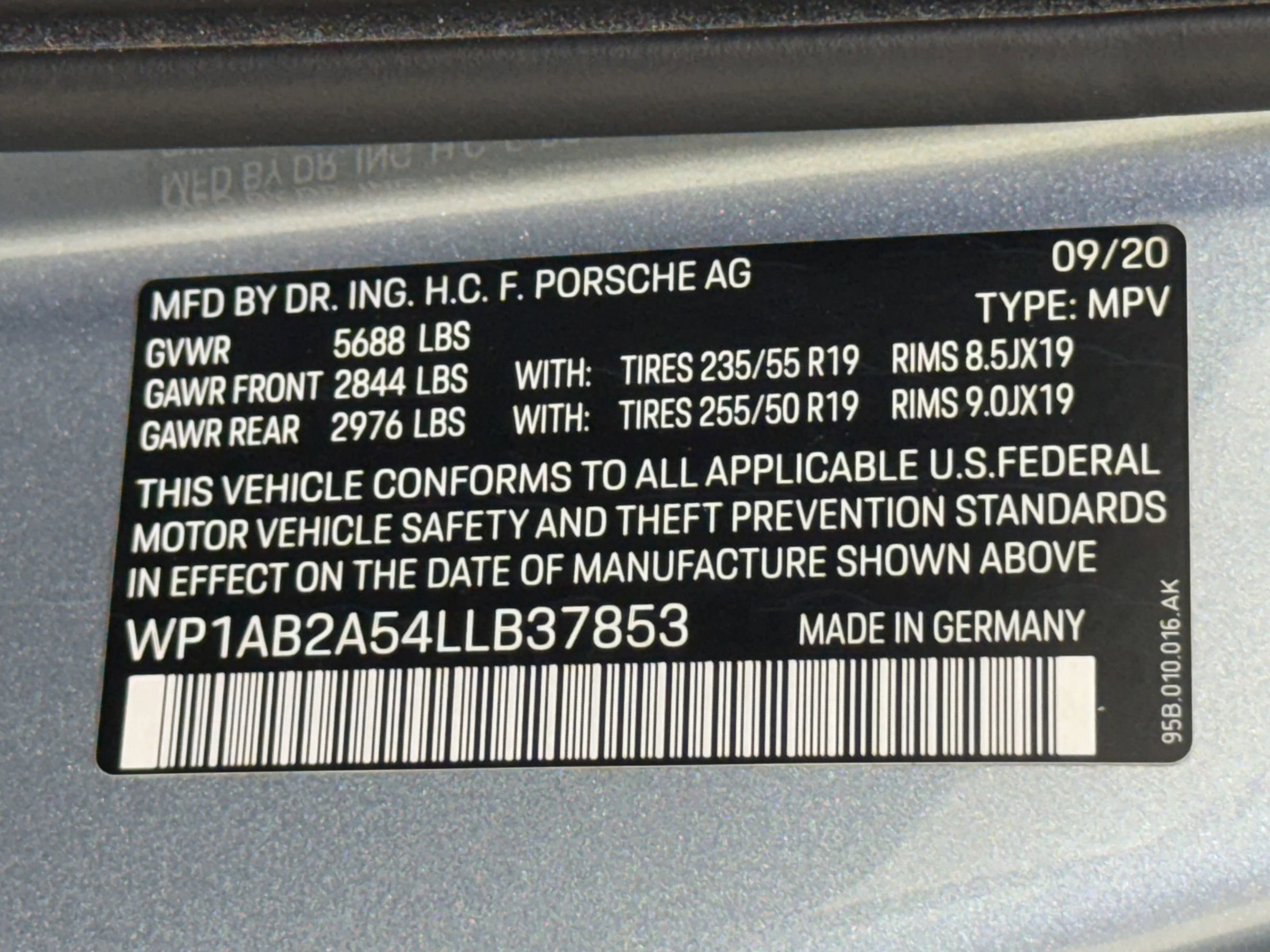 Used 2020 Porsche Macan S image 40