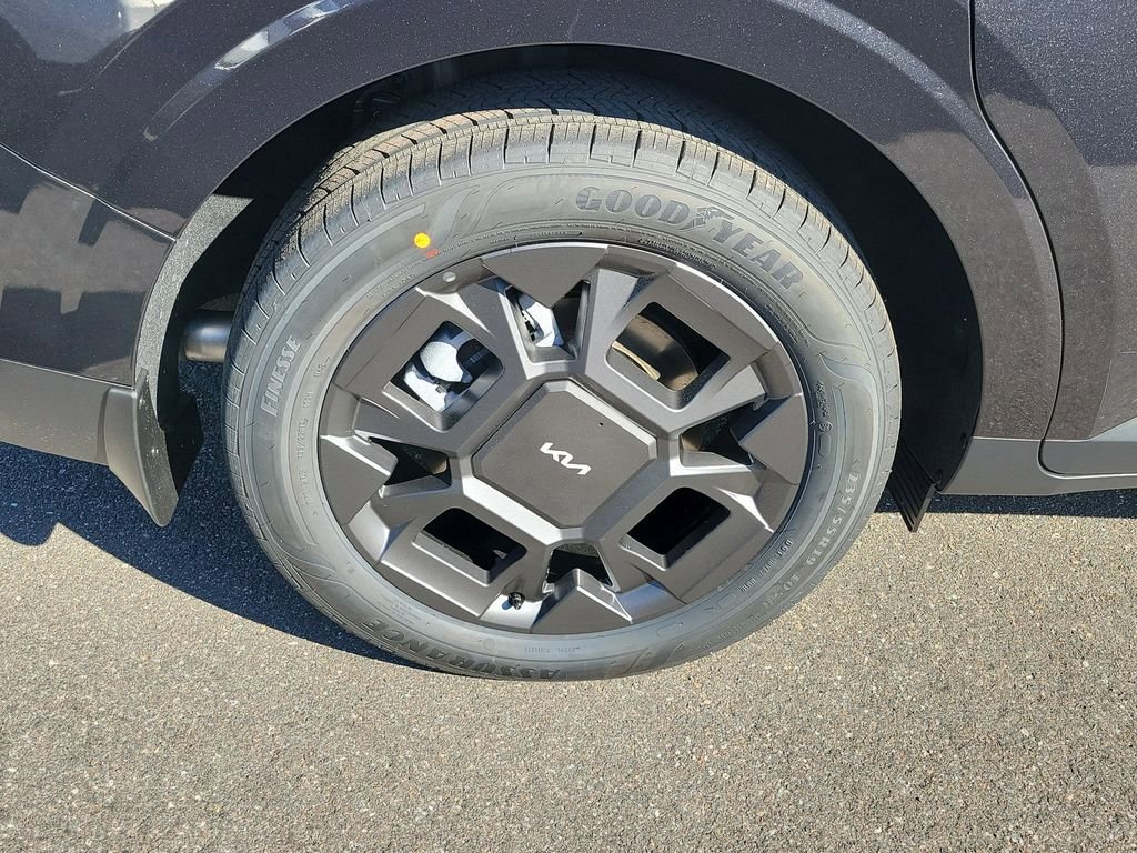 New 2026 Kia Carnival EX FWD image 40