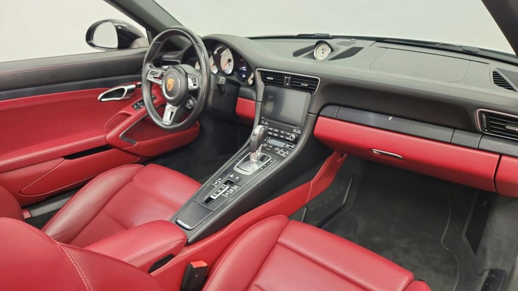Used 2018 Porsche 911 Carrera 4 GTS AWD/4WD image 17